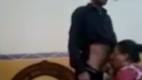 Bade Lund Wale Playboy Ka Chusa